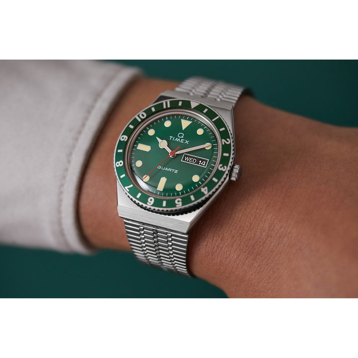 Timex Q Timex Reissue Green Contemporary TMTW2U61700U9